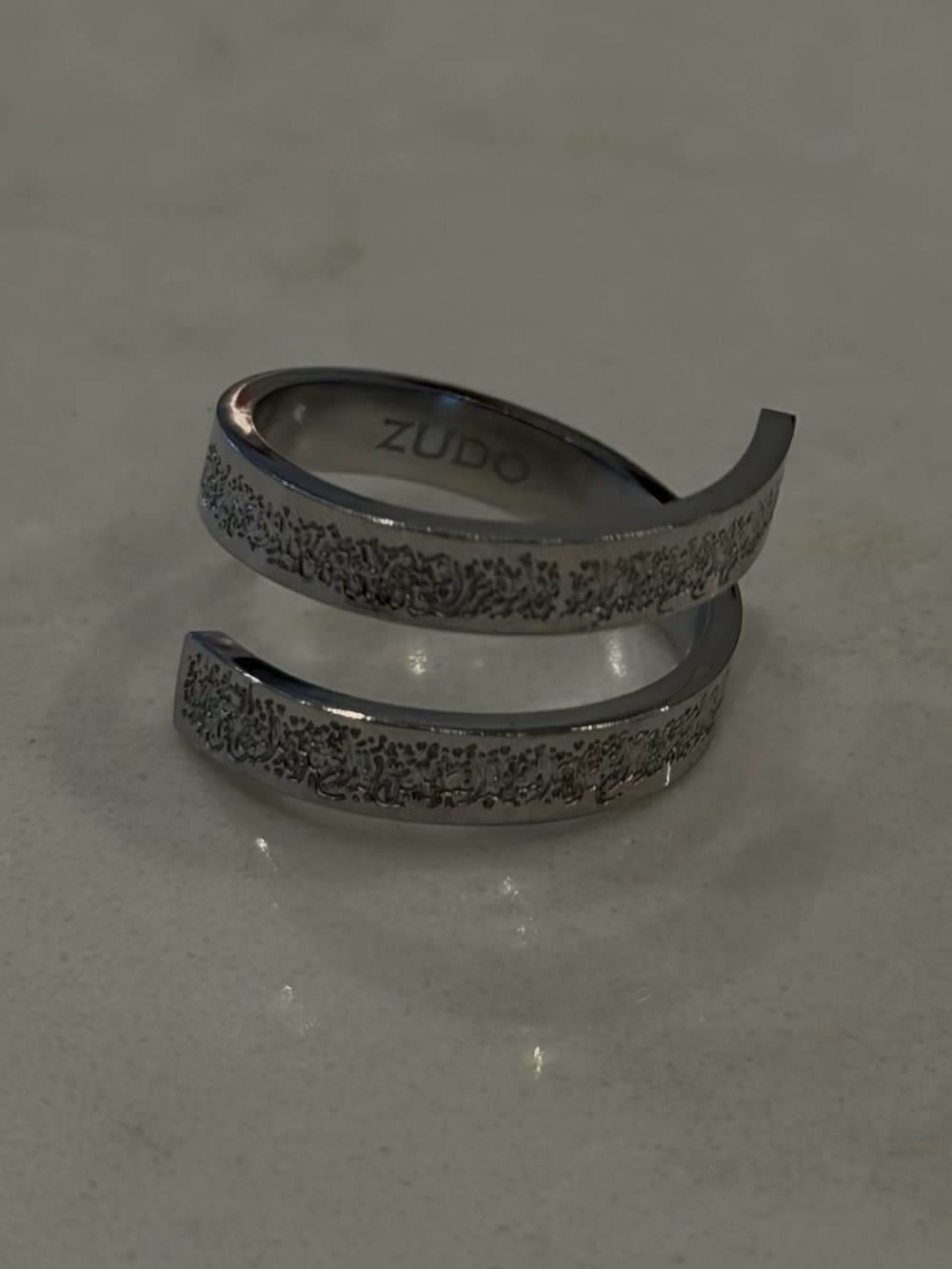 ZUDO Adjustable Spiral Wrap Ring Silver Tone Textured Open Band Ring